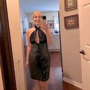 Alice + Olivia Gorgeous Black Sequin Cocktail Dress Size 10, more like a 6/8